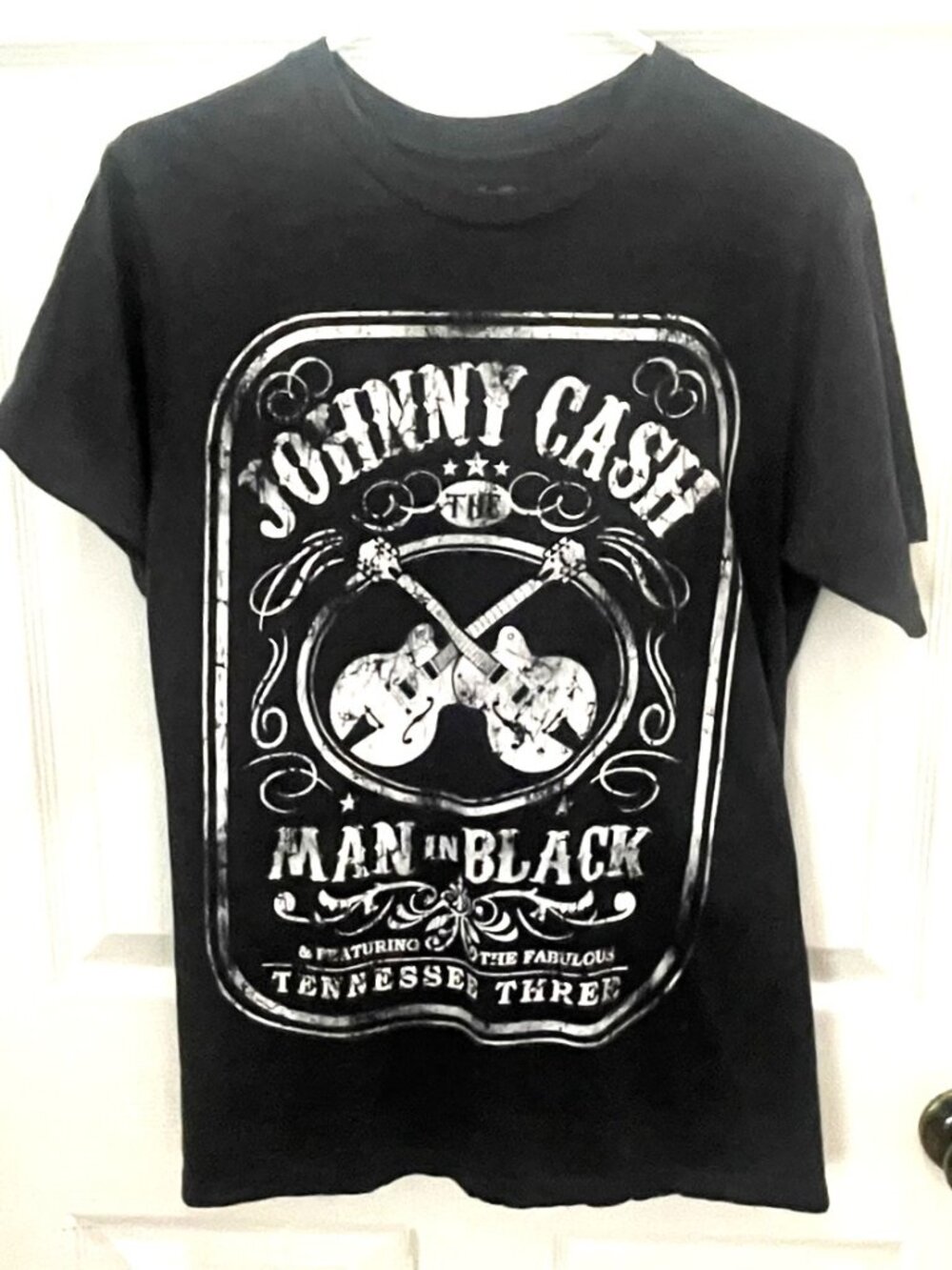 Johnny Cash The Man in Black T Shirt Size Men's Medium (Like New)